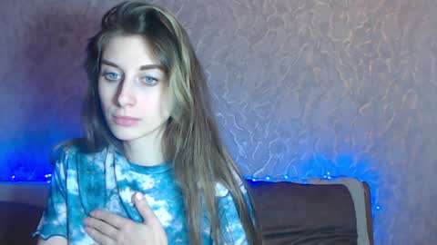 Snapshot of dora_blue_eyed chatting on December 2024 05:07:01 AM Dora online show from December 2024 05:07:01 AM