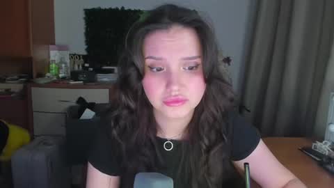 Snapshot of doracharmer chatting on July 2026 06:43:02 PM Dora Charmer online show from July 2026 06:43:02 PM