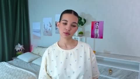 Kiki online show from March 2026 12:48:02 AM