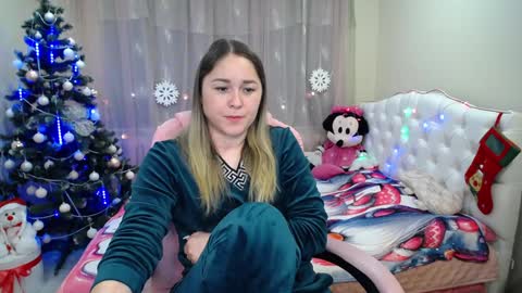 Snapshot of dorasuun chatting on January 2025 05:31:01 PM dorasuun online show from January 2025 05:31:01 PM