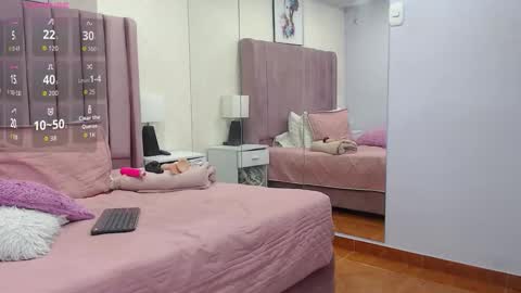 Anny online show from March 2026 12:38:01 PM