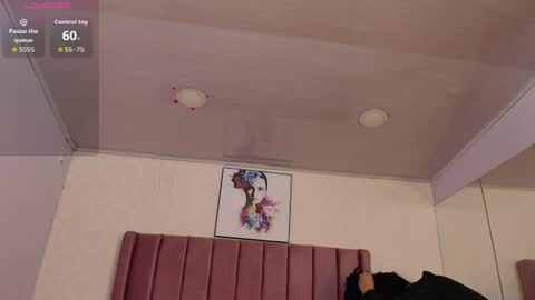 Snapshot of dorettaacreman chatting on June 2026 01:00:02 PM Anny online show from June 2026 01:00:02 PM