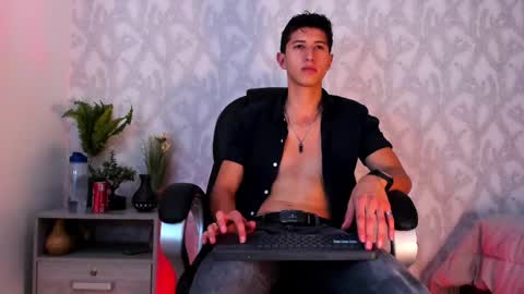 dorian_mystery online show from December 2024 05:49:01 AM