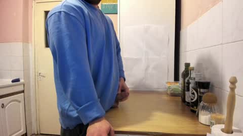 Snapshot of doriancretu95 chatting on December 2024 11:17:01 AM menu below online show from December 2024 11:17:01 AM