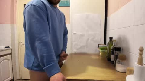 Snapshot of doriancretu95 chatting on March 2025 03:37:01 PM menu below online show from March 2025 03:37:01 PM