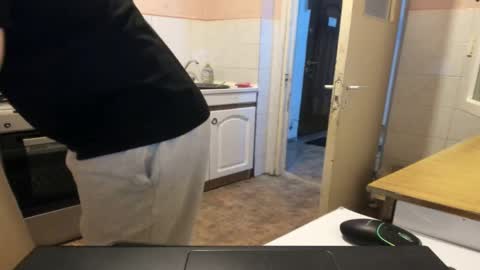 menu  below online show from April 2026 08:18:01 PM