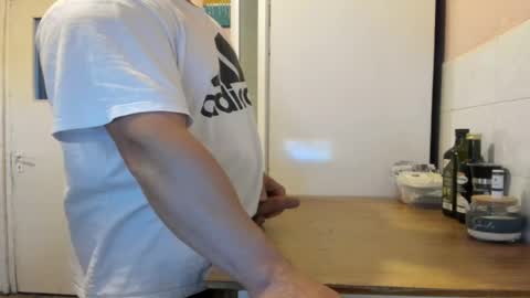 Snapshot of doriancretu95 chatting on May 2026 04:25:01 PM menu below online show from May 2026 04:25:01 PM