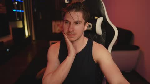 Dorian Reyes online show from June 2026 10:56:02 PM