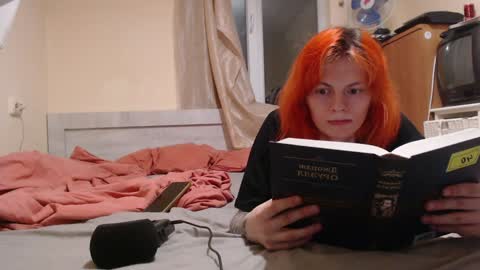 Snapshot of dosbox98 chatting on January 2025 02:36:02 PM stupid ass online show from January 2025 02:36:02 PM