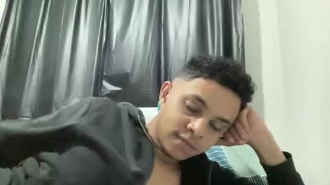 Snapshot of dotadinha chatting on February 2026 06:03:01 AM dotadinha online show from February 2026 06:03:01 AM