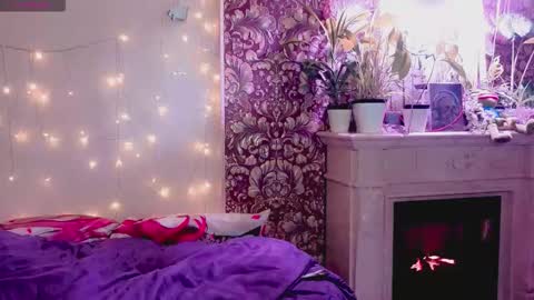 Angie online show from December 2025 02:28:02 AM