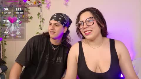 Snapshot of doubledelight_ chatting on February 2026 04:33:02 AM Chelsea Dante online show from February 2026 04:33:02 AM