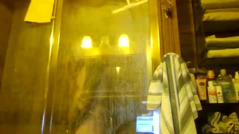 Snapshot of doucettej893 chatting on February 2026 04:10:01 AM doucettej893 online show from February 2026 04:10:01 AM