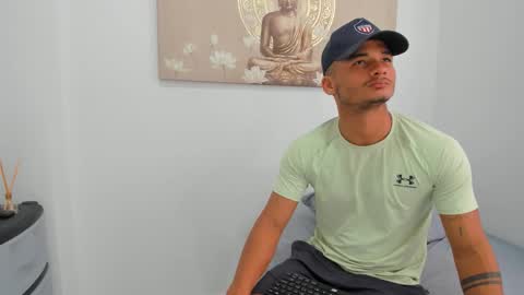 douglas_dotado online show from February 2026 05:18:01 PM