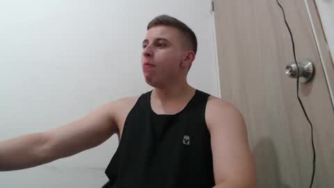 Snapshot of draco_boy2000 chatting on April 2026 01:34:01 AM draco_boy2000 online show from April 2026 01:34:01 AM