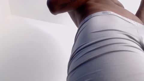 Drake 23 online show from October 2025 01:45:01 PM