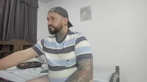 Snapshot of drake_white1 chatting on March 2025 04:12:02 AM drake whitee Independent Model online show from March 2025 04:12:02 AM