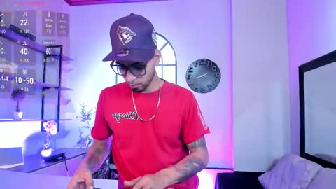 Snapshot of drakeneumann chatting on February 2026 03:43:01 AM Drake Neuman online show from February 2026 03:43:01 AM