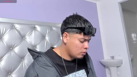 drakeeee online show from October 2025 12:05:02 PM