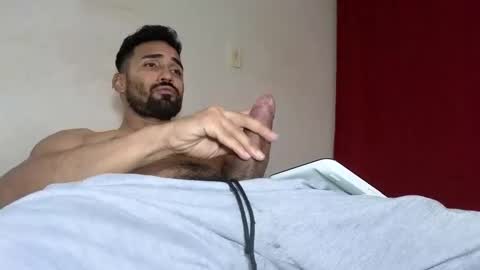 Andrs  Independent Model online show from February 2026 08:34:01 PM