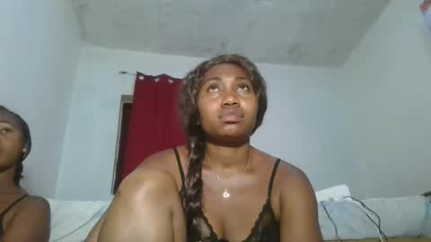 drasomaralda online show from November 2025 01:00:01 PM