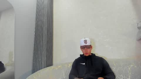 Snapshot of draven_marceaux chatting on June 2026 11:19:01 AM Draven online show from June 2026 11:19:01 AM