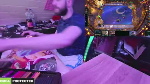 Snapshot of drawingcock chatting on January 2025 07:06:01 PM drawingcock online show from January 2025 07:06:01 PM