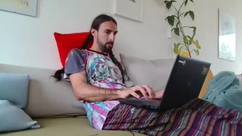 Snapshot of dread1990 chatting on May 2026 01:05:01 PM new profile Aircum99 online show from May 2026 01:05:01 PM