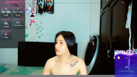 Snapshot of dream__girls69944 chatting on December 2024 10:23:02 AM sharon online show from December 2024 10:23:02 AM