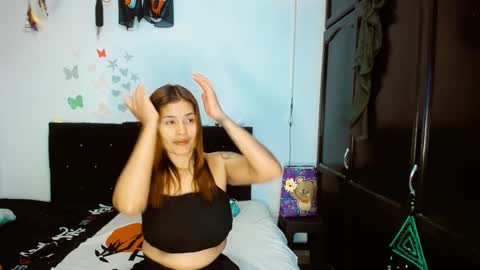 Snapshot of dream__girls69944 chatting on January 2025 02:42:01 PM sharon online show from January 2025 02:42:01 PM