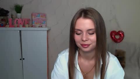 Mari online show from September 2025 06:35:01 AM