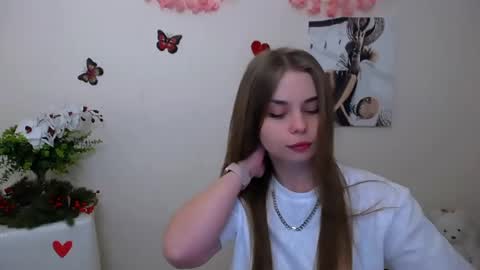 Snapshot of dream_mari chatting on May 2026 05:24:01 AM Mari online show from May 2026 05:24:01 AM