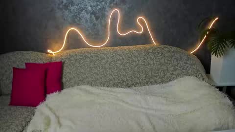 Olivia online show from June 2026 02:36:02 AM