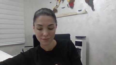 Snapshot of dream_petal_ chatting on February 2026 12:00:01 PM dream_petal_ online show from February 2026 12:00:01 PM