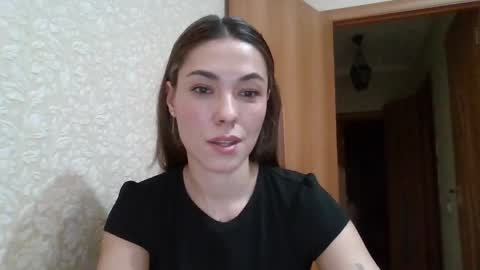 dream_petal_ online show from April 2026 03:34:02 PM