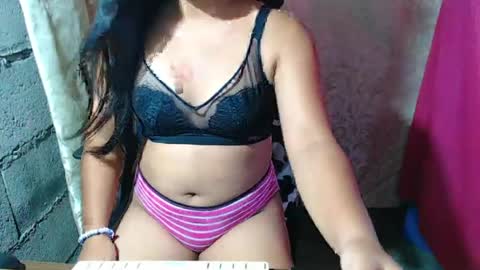 Snapshot of dream_pussyxx chatting on June 2026 10:45:02 AM dream_pussyxx online show from June 2026 10:45:02 AM