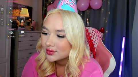 Snapshot of dreamaise chatting on May 2026 01:49:02 PM Mary pvt open use pink and blue app lovense online show from May 2026 01:49:02 PM