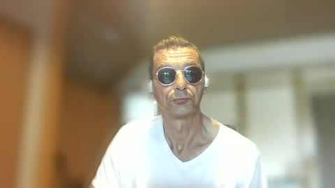Dreambob online show from June 2026 08:42:01 AM