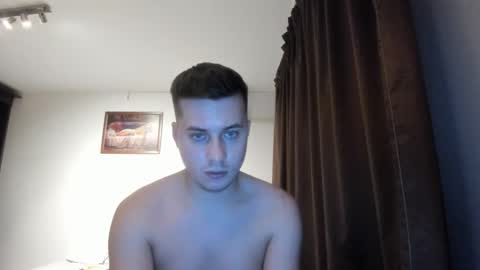 Johnny online show from November 2025 03:33:01 PM