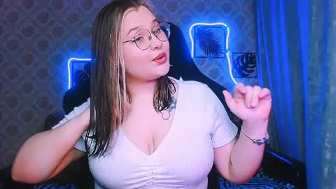 dreamforyoue2 online show from April 2026 08:06:02 PM