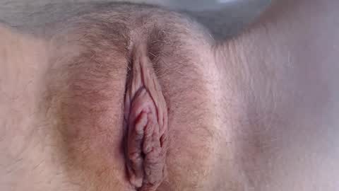 Olivia and Max online show from March 2026 10:21:02 AM