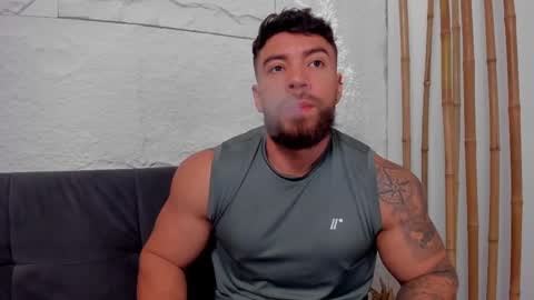 Snapshot of dreammr1 chatting on February 2025 03:27:01 PM cris online show from February 2025 03:27:01 PM