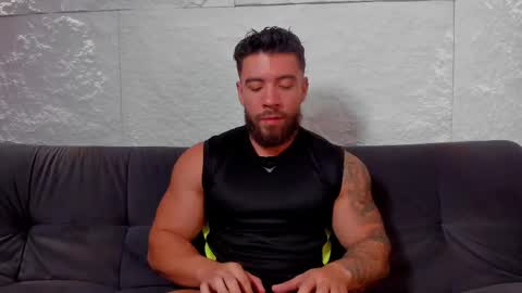 Snapshot of dreammr1 chatting on March 2025 01:45:02 AM cris online show from March 2025 01:45:02 AM