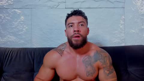 Snapshot of dreammr1 chatting on March 2025 05:49:02 AM cris online show from March 2025 05:49:02 AM