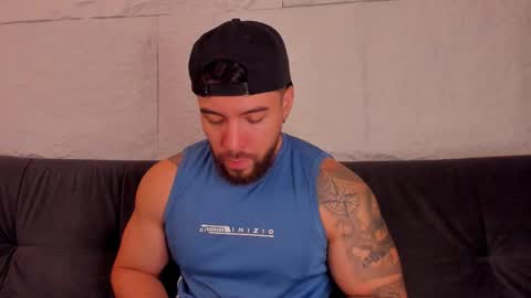 Snapshot of dreammr1 chatting on October 2025 11:05:01 PM cris online show from October 2025 11:05:01 PM