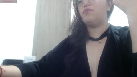 Snapshot of dreams__angel chatting on December 2025 04:52:01 AM Catalina online show from December 2025 04:52:01 AM