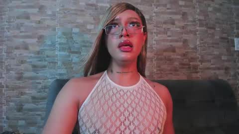 Snapshot of dreams_chloe chatting on June 2026 05:55:02 AM dreams_chloe online show from June 2026 05:55:02 AM