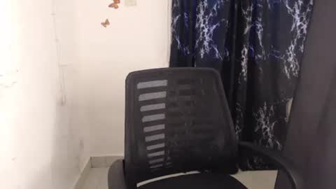 Snapshot of dreamy_wetpussy chatting on June 2026 07:09:02 AM BEAUTY online show from June 2026 07:09:02 AM