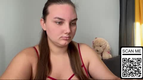 Mila online show from September 2025 02:43:02 PM