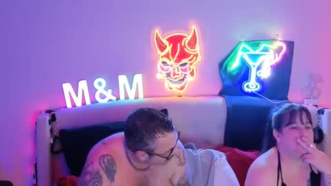 Snapshot of dreamycouple01 chatting on May 2026 10:04:02 PM DreamyCouple01 online show from May 2026 10:04:02 PM